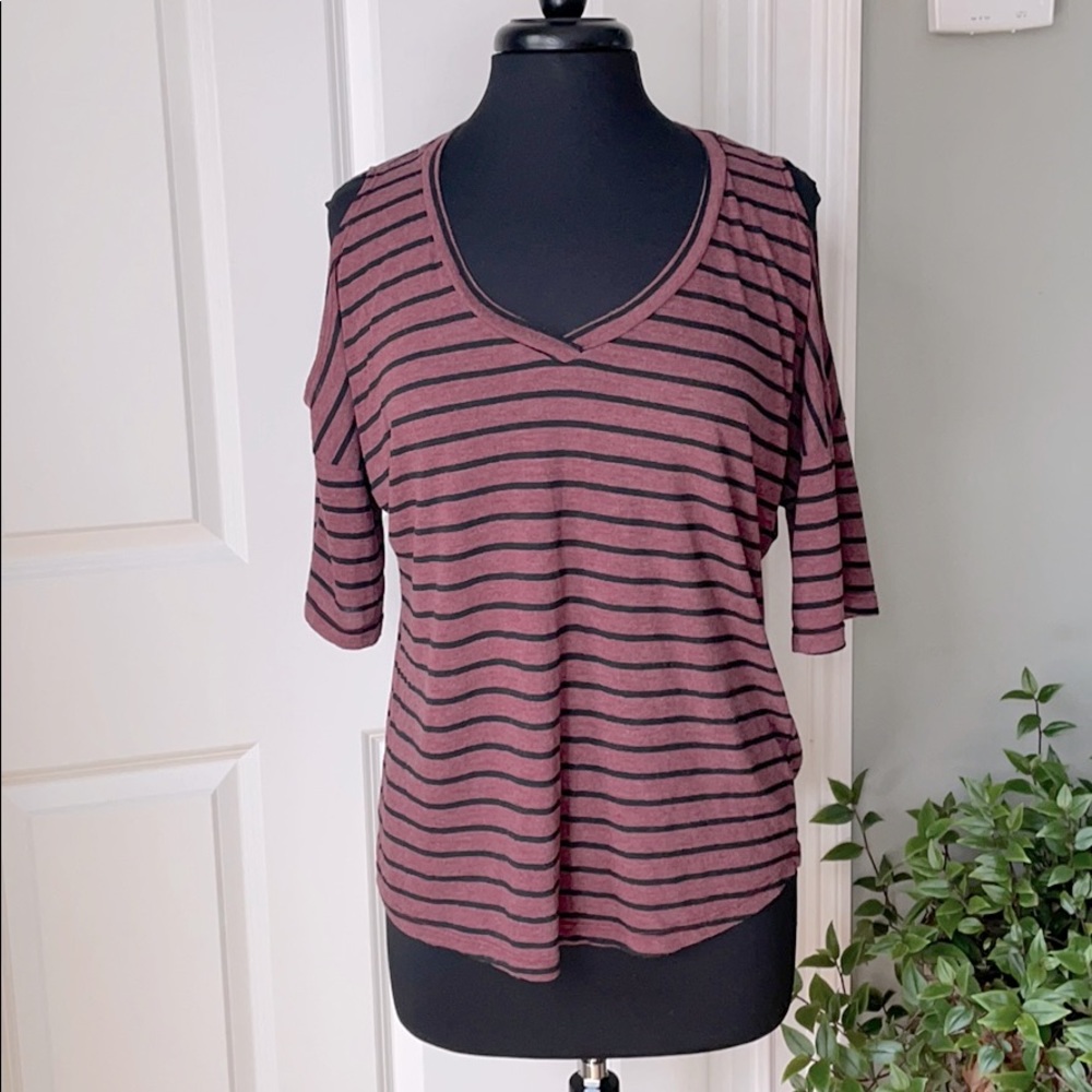 STATESIDE Short Sleeve Cold Shoulder Top Sz M